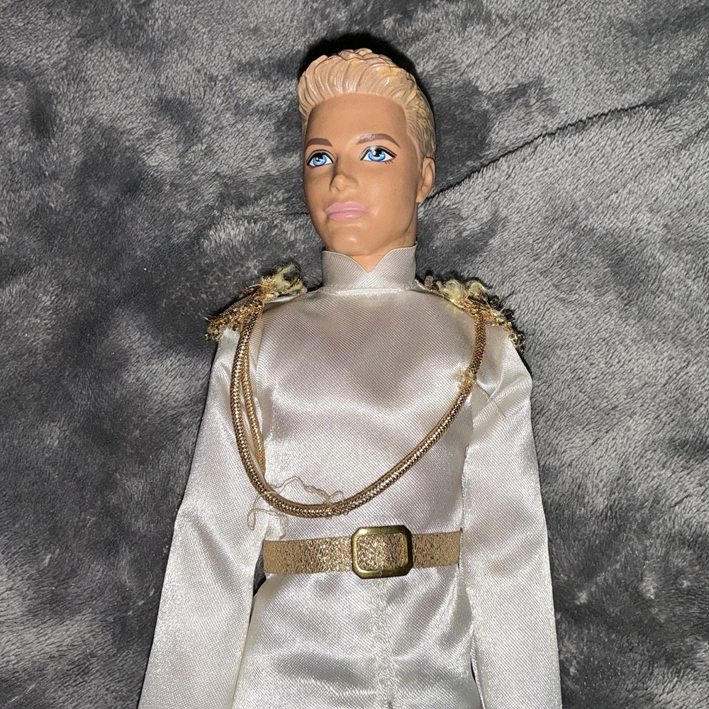 Ken Fashionistas Doll Two Tone Hair Blue Eyes In Vintage Prince Charming
